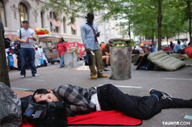 OccupySesameSt3_cachéou